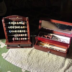 StoryVines Jewelry Box Set with 48 Charms and a bracelet alot options to choose